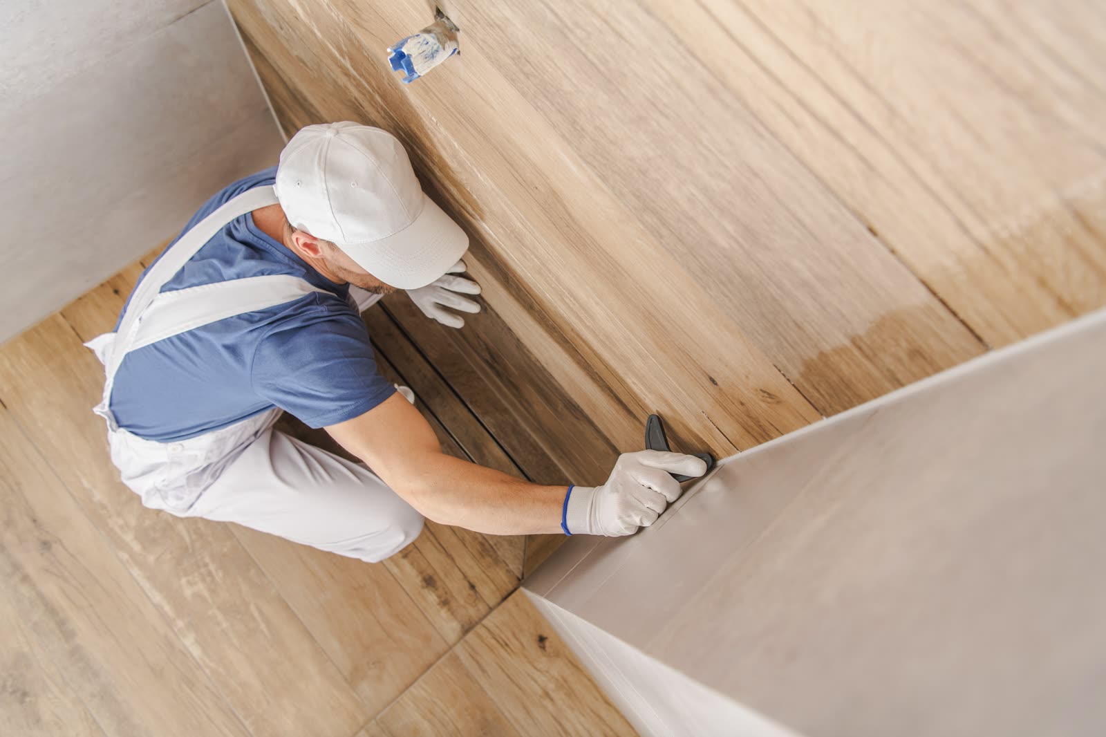 Sealing finished ceramic tiles — the kind of deck, fence & paver work our vetted local pros handle in Sarasota, FL