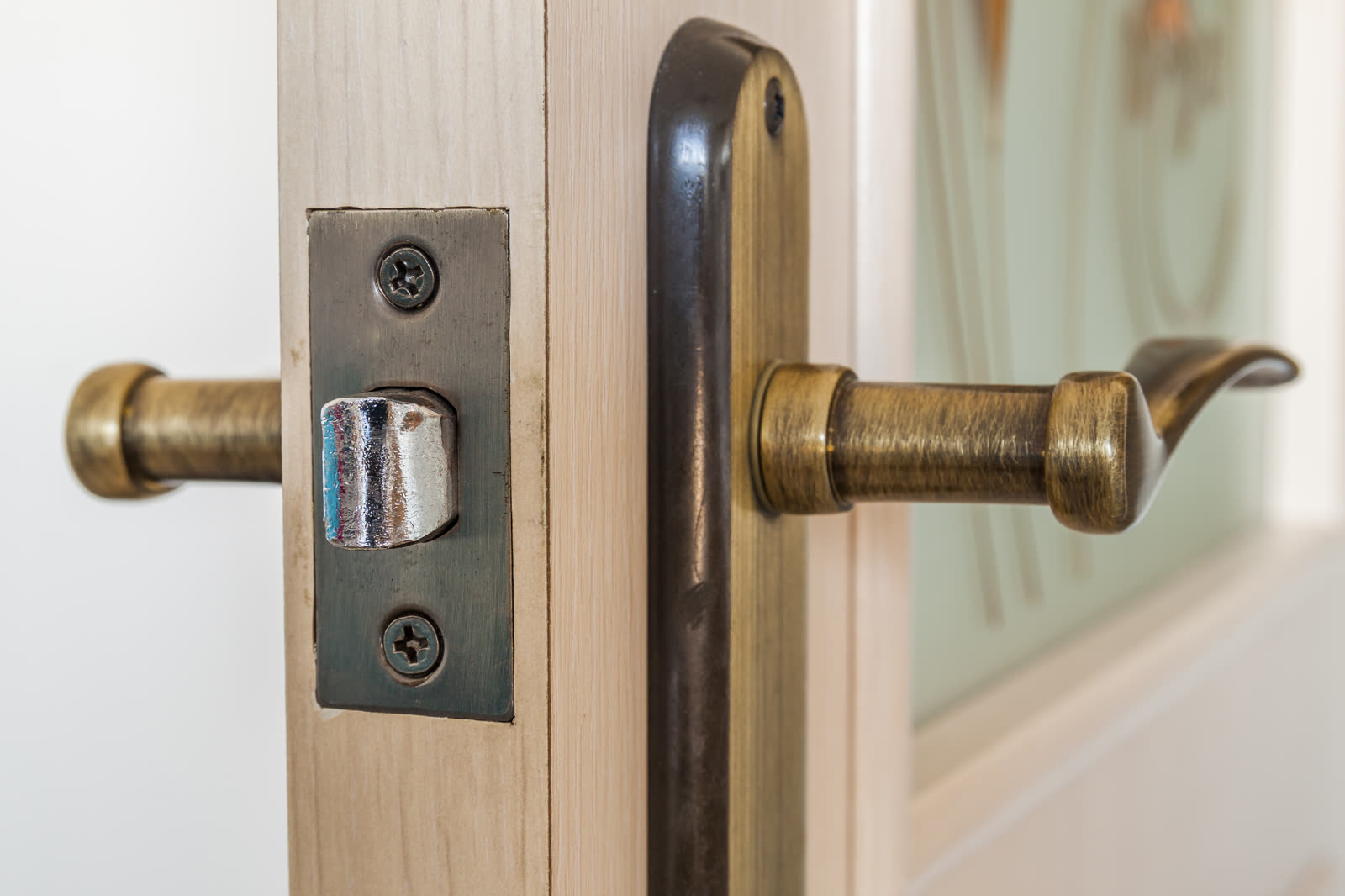 Door hanging & repair